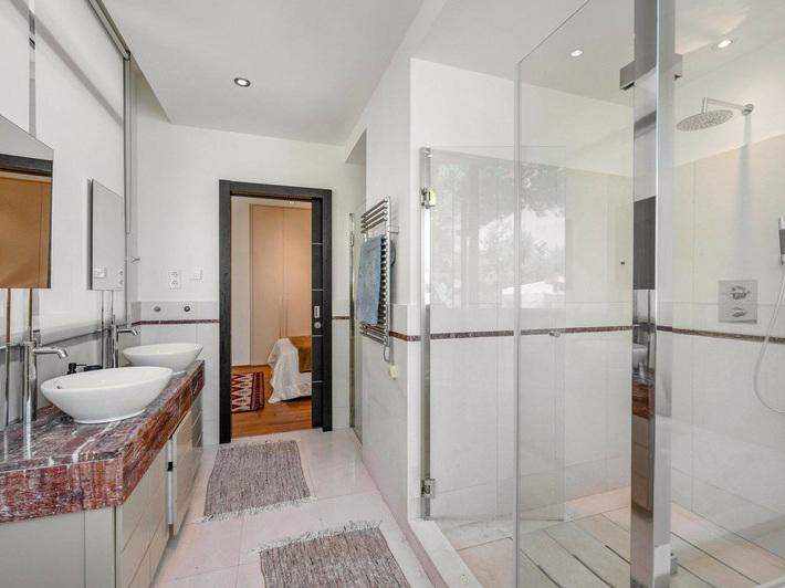 Modern Townhouse with Smart Home System in Sierra Blanca – Long-Term Rental