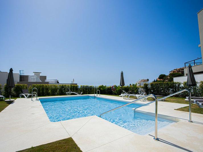 Modern Apartment with Panoramic Views – Nueva Andalucía, Marbella