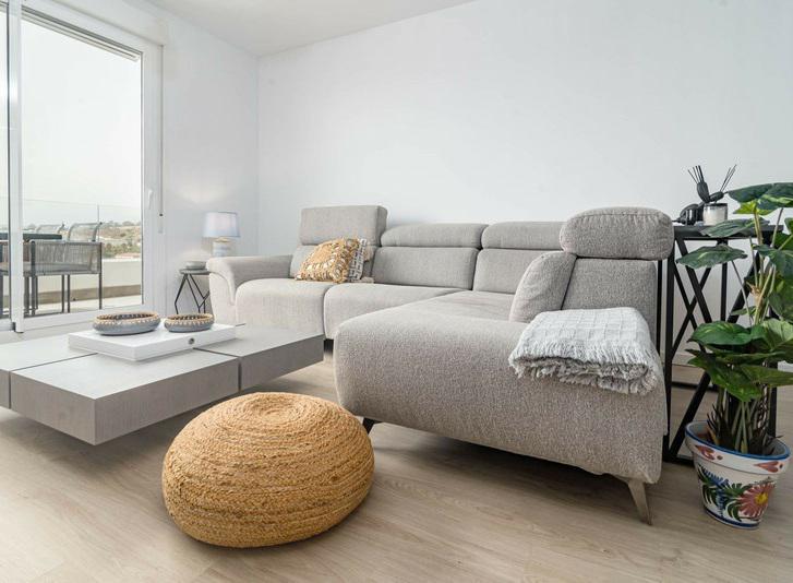 Modern Apartment with Panoramic Views – Jardines de Guadaiza, Nueva Andalucía