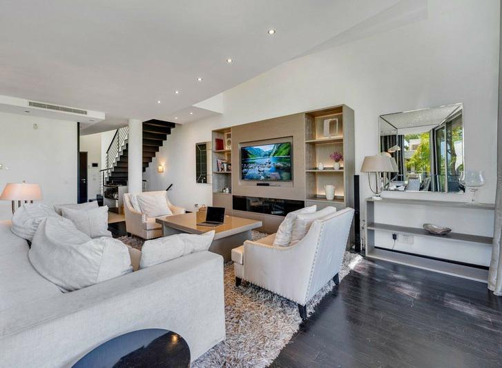 Modern Townhouse with Smart Home System in Sierra Blanca – Long-Term Rental