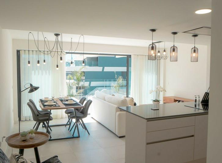 Modern Apartment with Spa Facilities – Oasis325, Estepona
