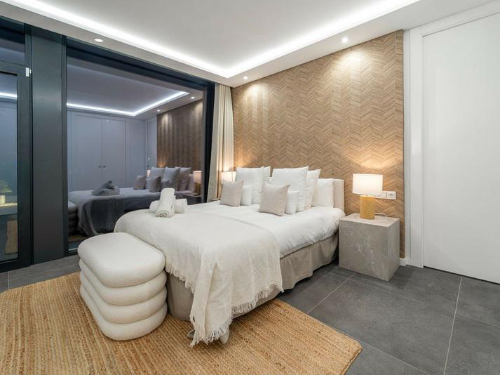 Villa Chic Contemporary Villa with Heated Pool – Atalaya, Estepona