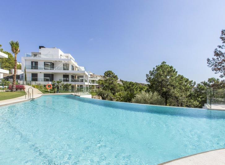 Modern Apartment with Large Terrace in Selwo – Long-Term Rental
