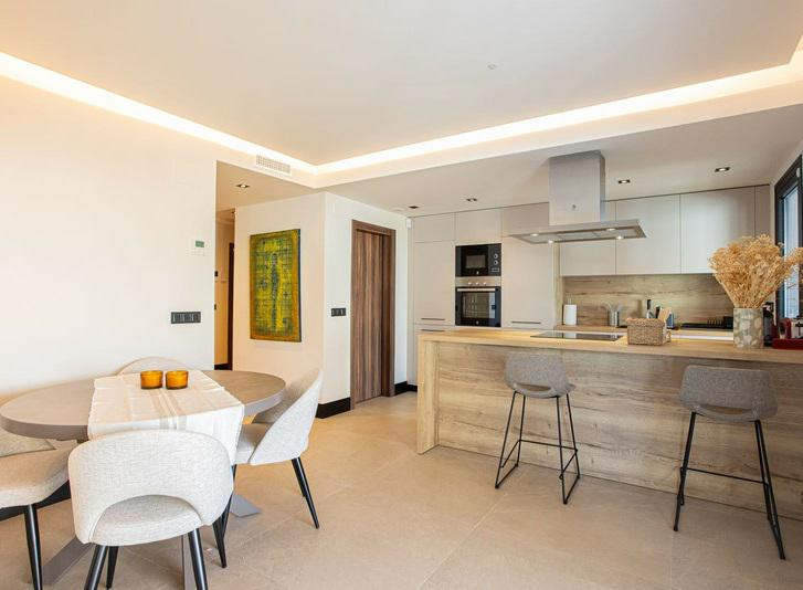 Modern Apartment with Panoramic Views – Nueva Andalucía, Marbella
