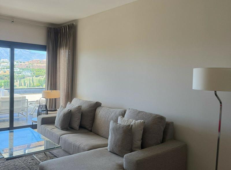 Stunning Apartment with Panoramic Sea Views – Villa Padierna Resort, Los Flamingos
