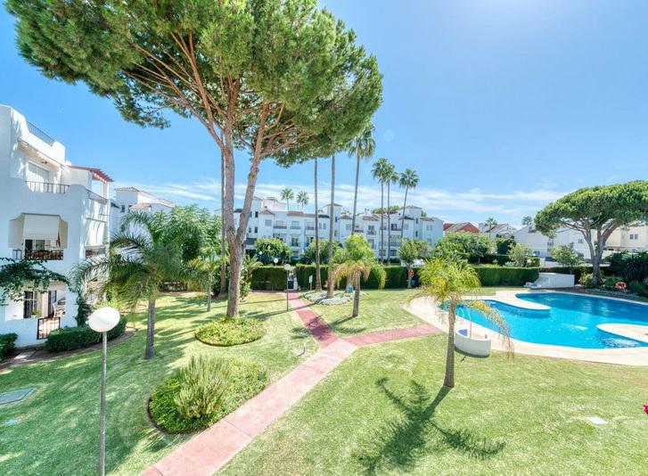 Middle Floor Apartment 2 Bedrooms 2 Bathrooms in Estepona