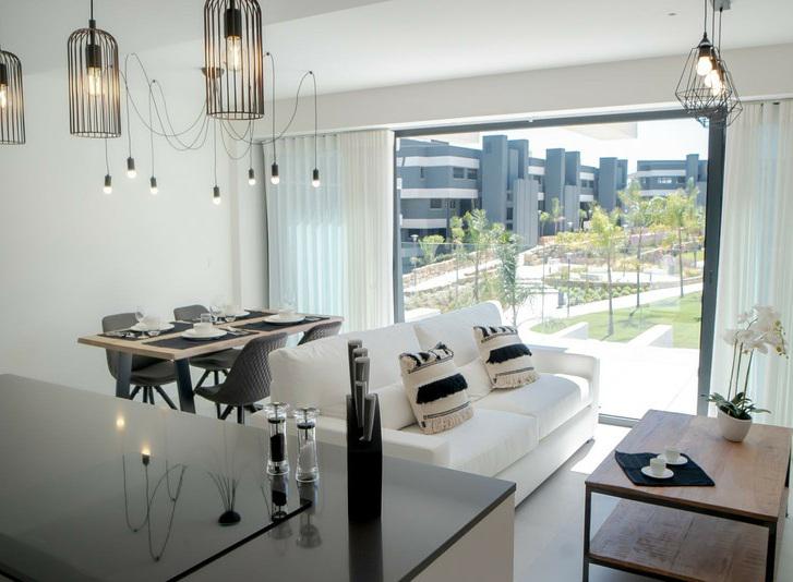 Modern Apartment with Spa Facilities – Oasis325, Estepona