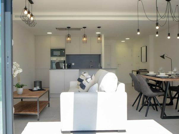 Modern Apartment with Spa Facilities – Oasis325, Estepona