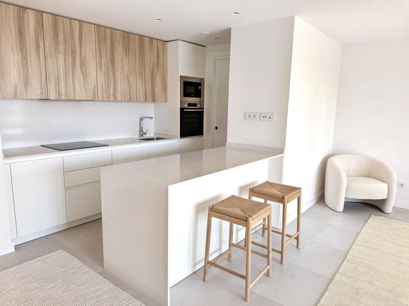 Brand New Apartment with Panoramic Sea Views – Vanian Views, Estepona