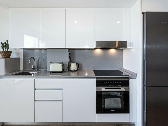 Brand New Ground-Floor Apartment with Private Garden – One 80 Suites, Estepona