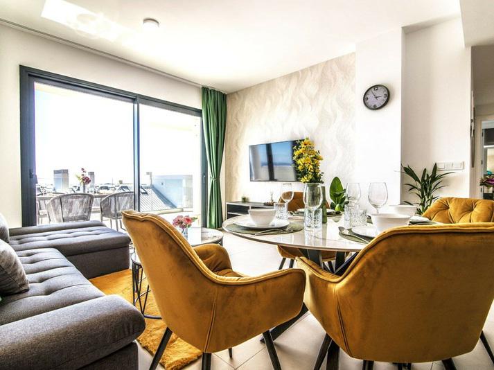 Luxury Apartment with Sea Views in Las Lomas del Higuerón, Fuengirola – Long-Term Rental