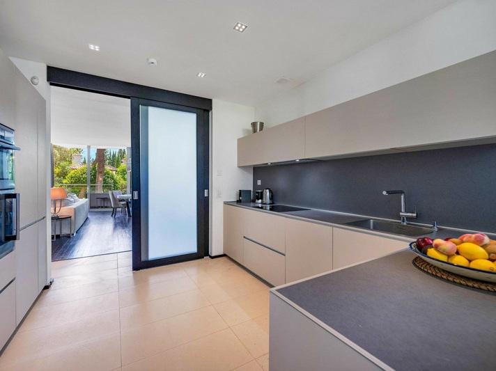 Modern Townhouse with Smart Home System in Sierra Blanca – Long-Term Rental