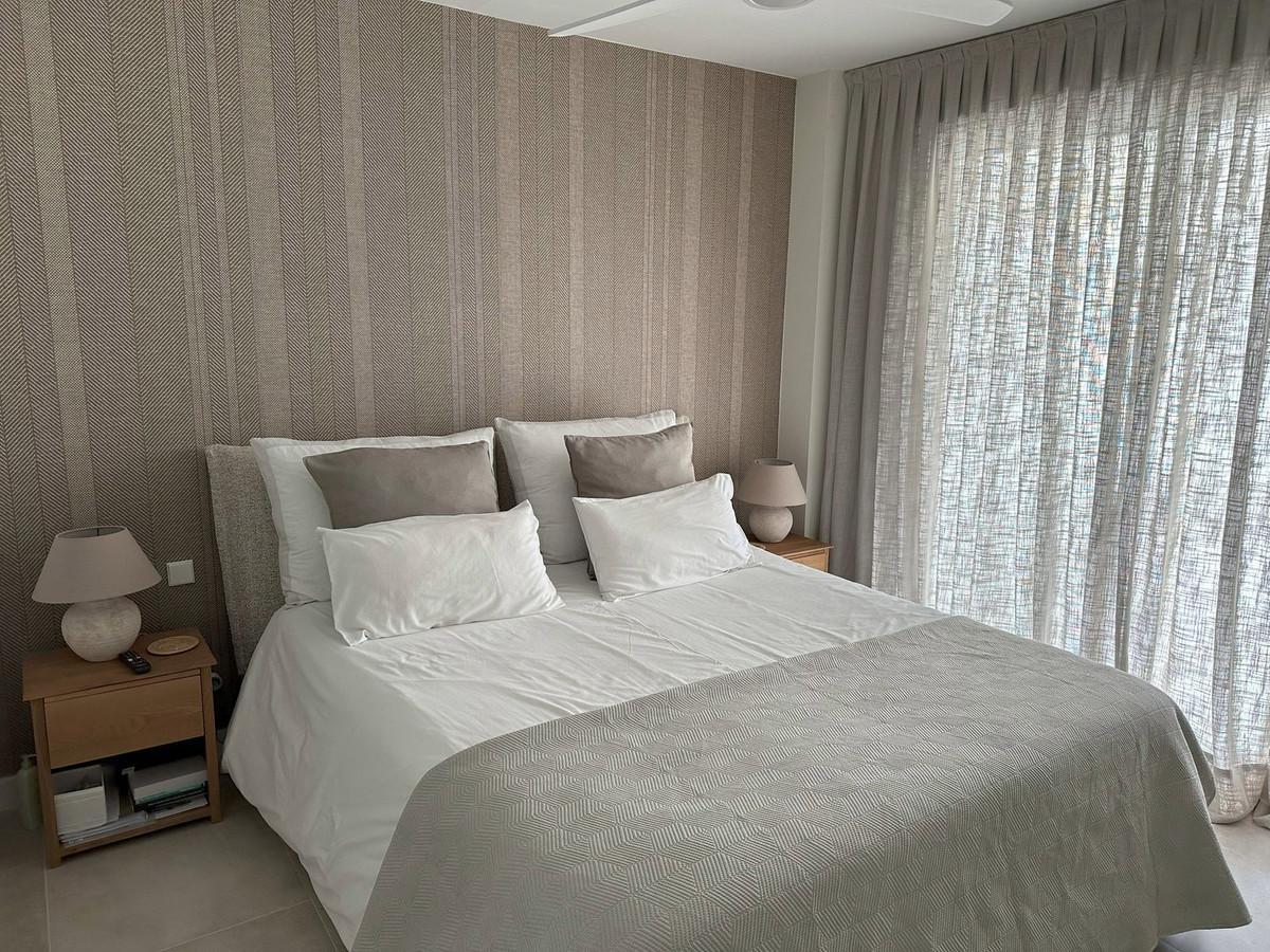Luxury Apartment with Spa and Gym in Selwo – Long-Term Rental