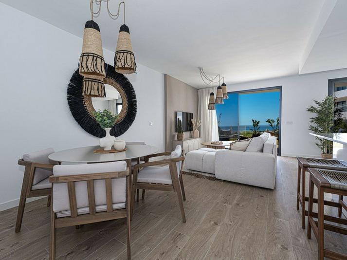 Brand New Ground-Floor Apartment with Private Garden – One 80 Suites, Estepona