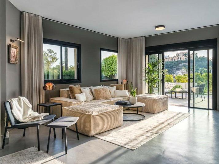 Elegant Semi-Detached House with Rooftop Pool in La Quinta – Long-Term Rental