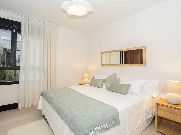Modern Apartment with Panoramic Views – Nueva Andalucía, Marbella