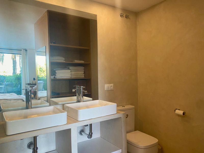 Stylish Apartment with Private Garden – La Quinta Golf, Benahavís