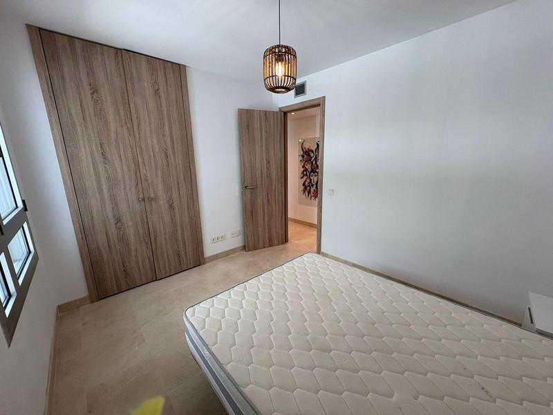 Spacious Ground Floor Apartment with Private Terrace in Los Arqueros – Long-Term Rental