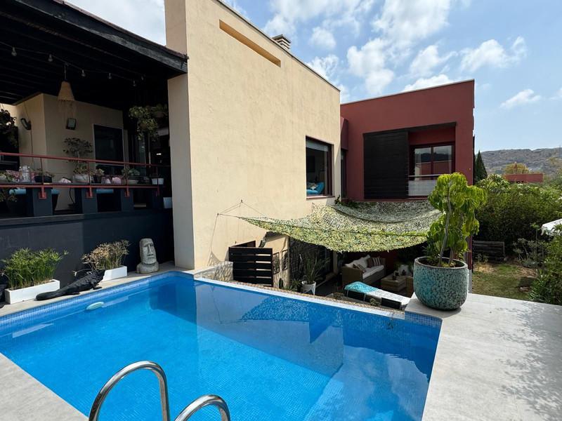 Detached Villa with Private Pool – Parque Botánico, Benahavís