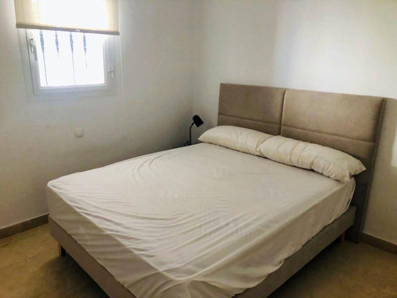 Stylish Apartment with Private Garden – La Quinta Golf, Benahavís
