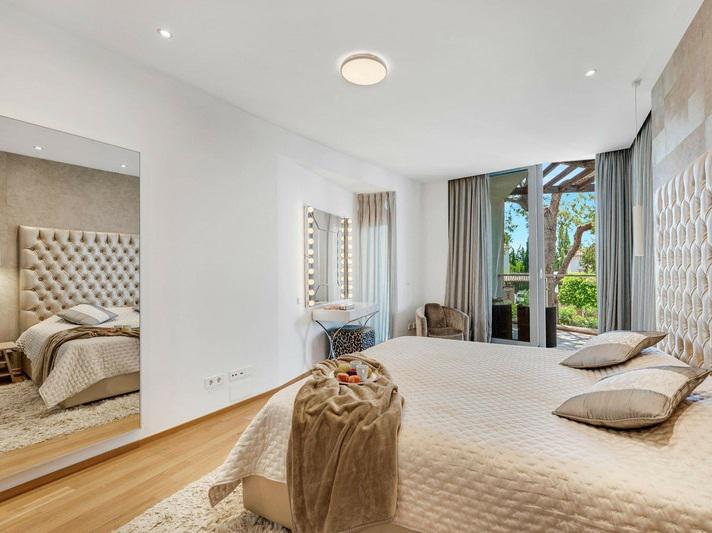 Modern Townhouse with Smart Home System in Sierra Blanca – Long-Term Rental