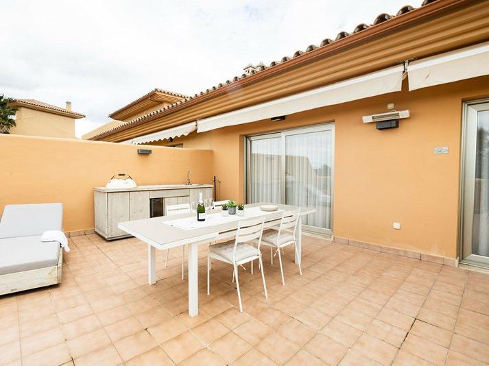 Modern Furnished Penthouse in La Resina-Selwo, Estepona – Long-Term Rental