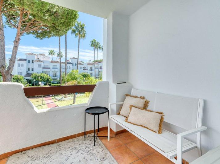 Middle Floor Apartment 2 Bedrooms 2 Bathrooms in Estepona