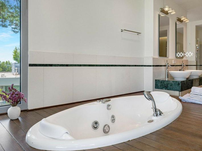 Modern Townhouse with Smart Home System in Sierra Blanca – Long-Term Rental