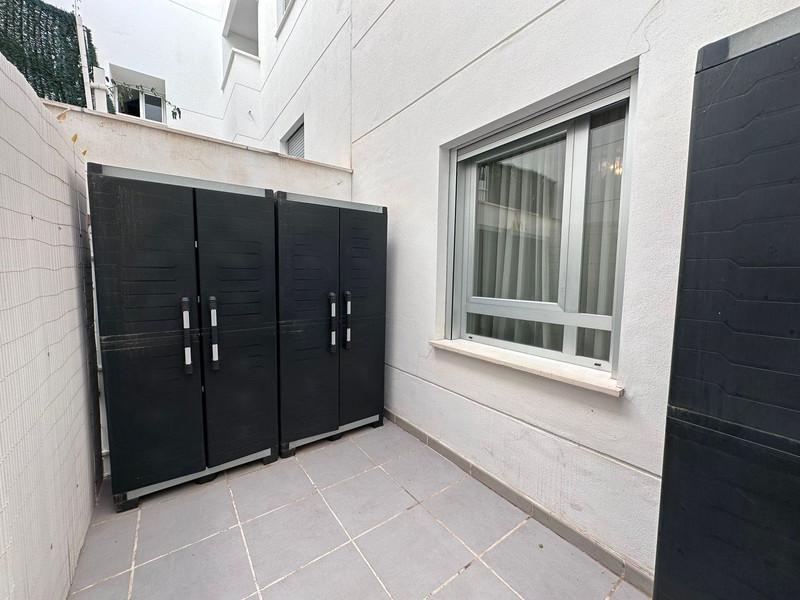 Modern Apartment with Terrace in San Pedro de Alcántara – Long-Term Rental