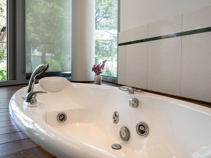 Modern Townhouse with Smart Home System in Sierra Blanca – Long-Term Rental