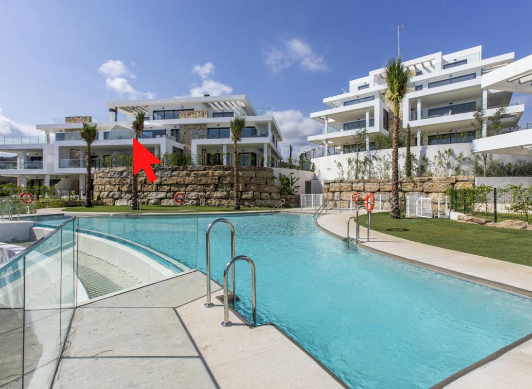 Modern Apartment with Large Terrace in Selwo – Long-Term Rental
