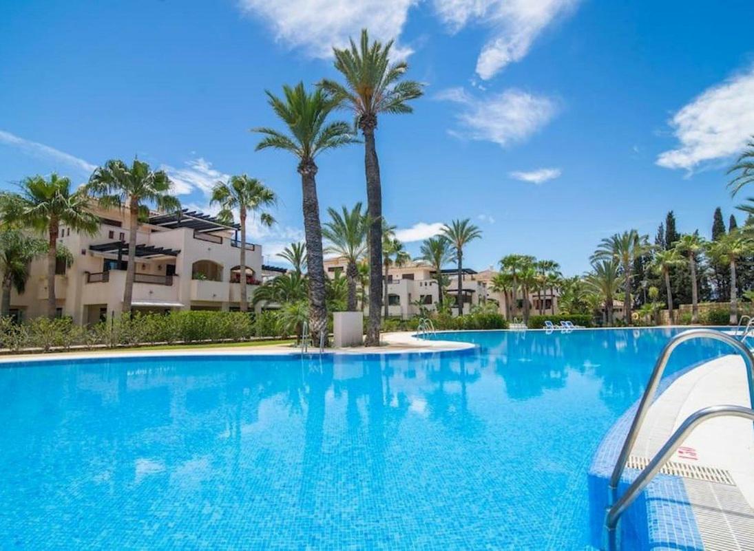Spacious Apartment with Terrace in Puerto Banús – Long & Short-Term Rental