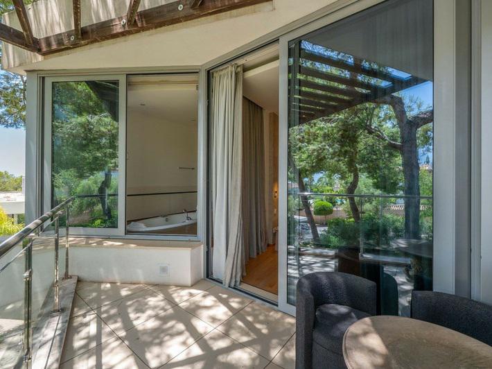 Modern Townhouse with Smart Home System in Sierra Blanca – Long-Term Rental