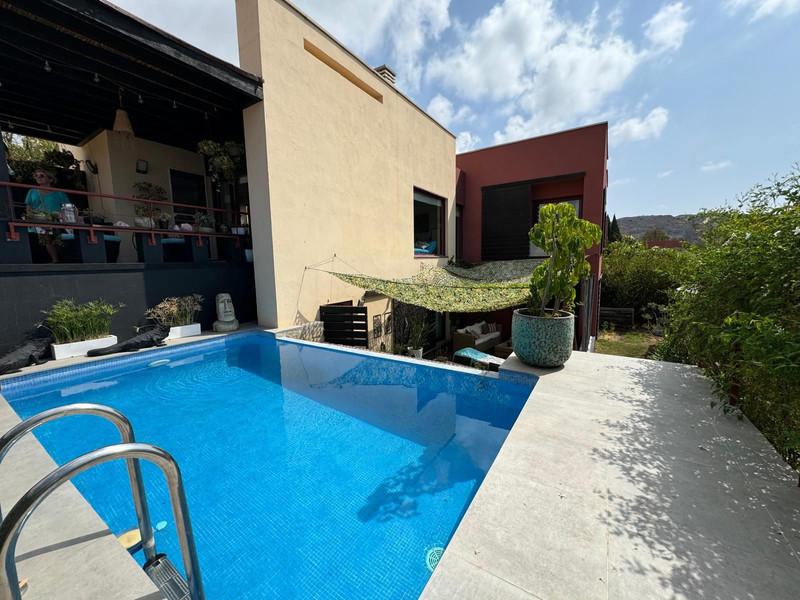 Detached Villa with Private Pool – Parque Botánico, Benahavís