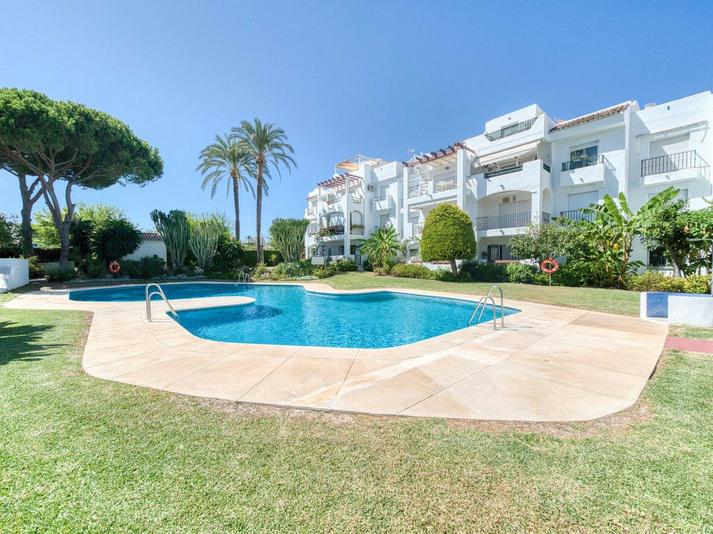Middle Floor Apartment 2 Bedrooms 2 Bathrooms in Estepona