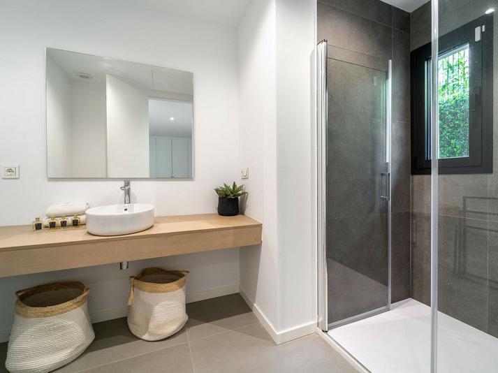 Villa Chic Contemporary Villa with Heated Pool – Atalaya, Estepona