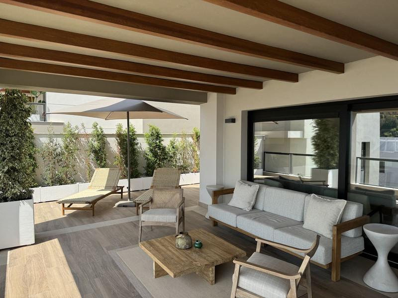Modern Apartment with Panoramic Views – Nueva Andalucía, Marbella