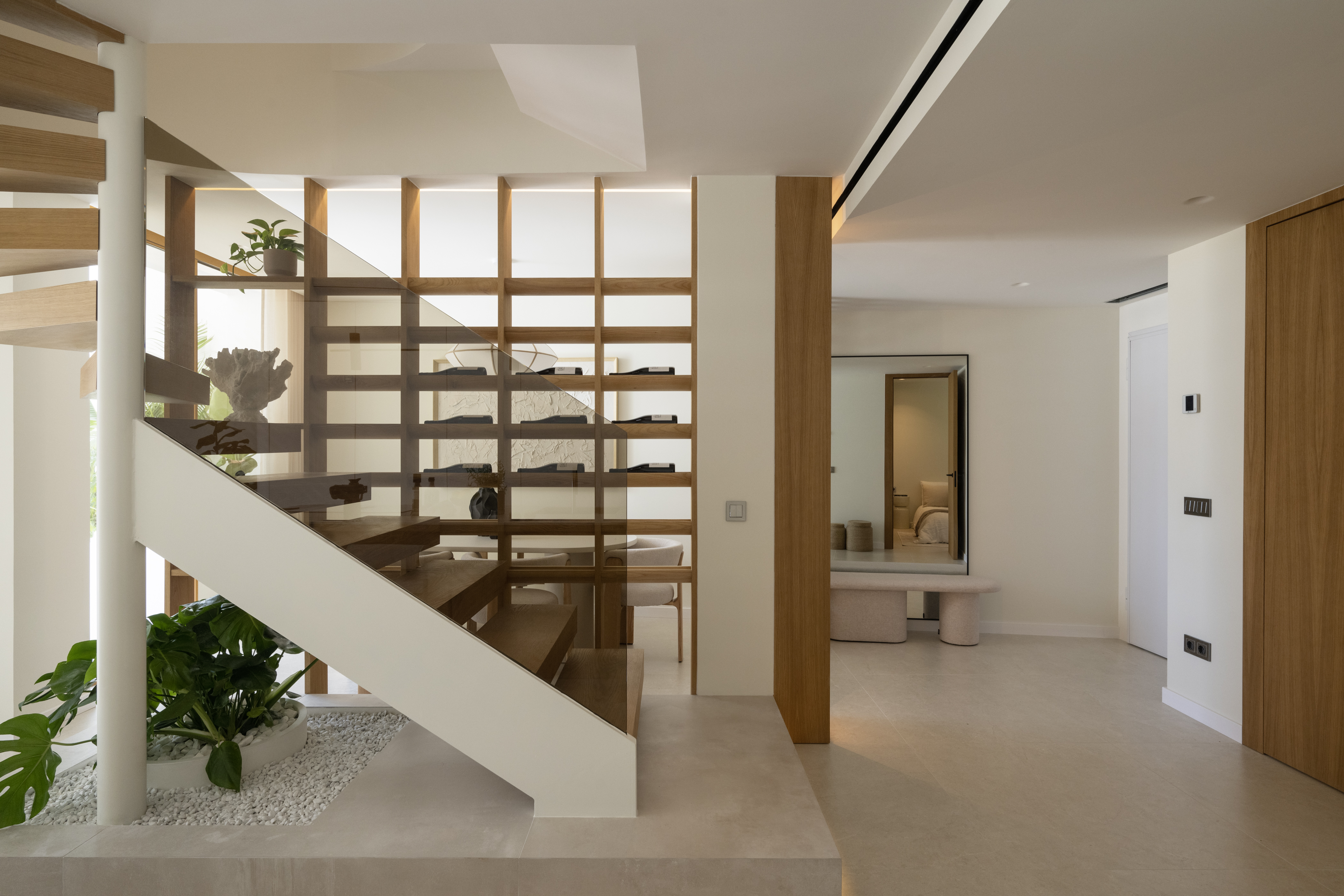Gem Townhouse in Aloha, Nueva Andalucía – Sea and La Concha Views