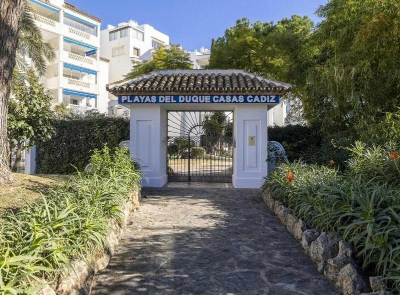 Middle Floor Apartment 3 Bedrooms 2 Bathrooms in Puerto Banús