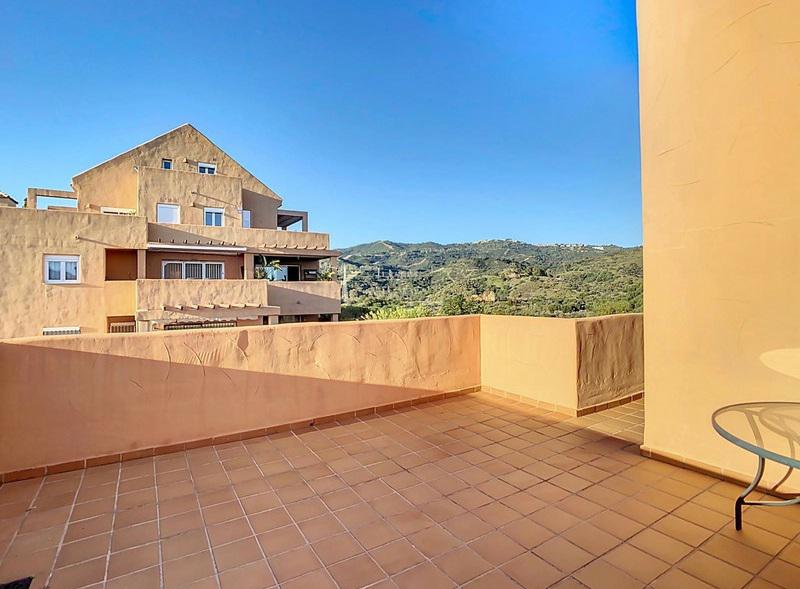 Penthouse in Lagos de Santa María, Elviria – Long-Term Rental