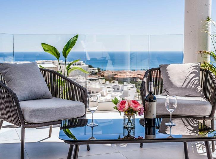 Luxury Apartment in Higuerón Oeste, Fuengirola – Long-Term Rental