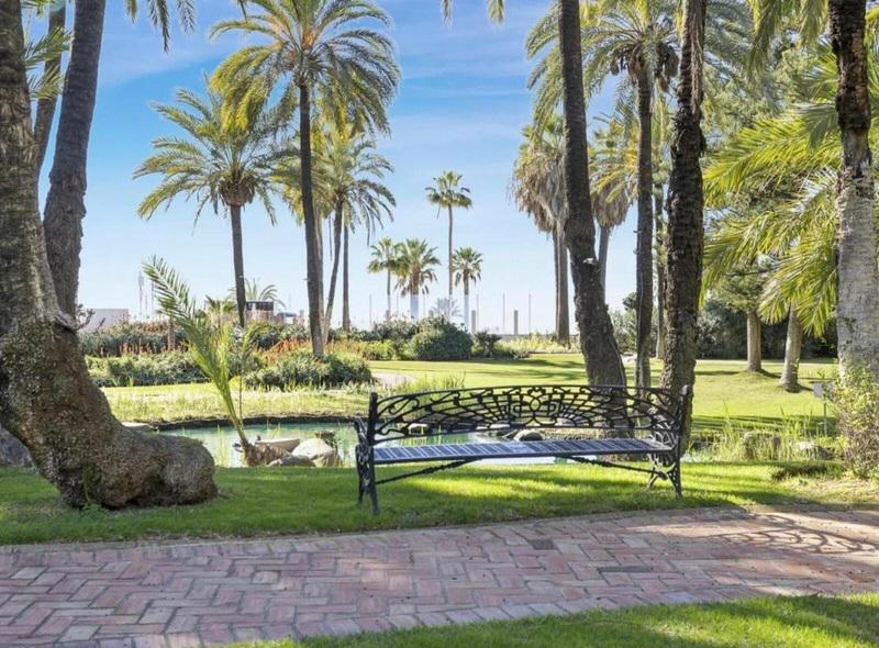Middle Floor Apartment 3 Bedrooms 2 Bathrooms in Puerto Banús