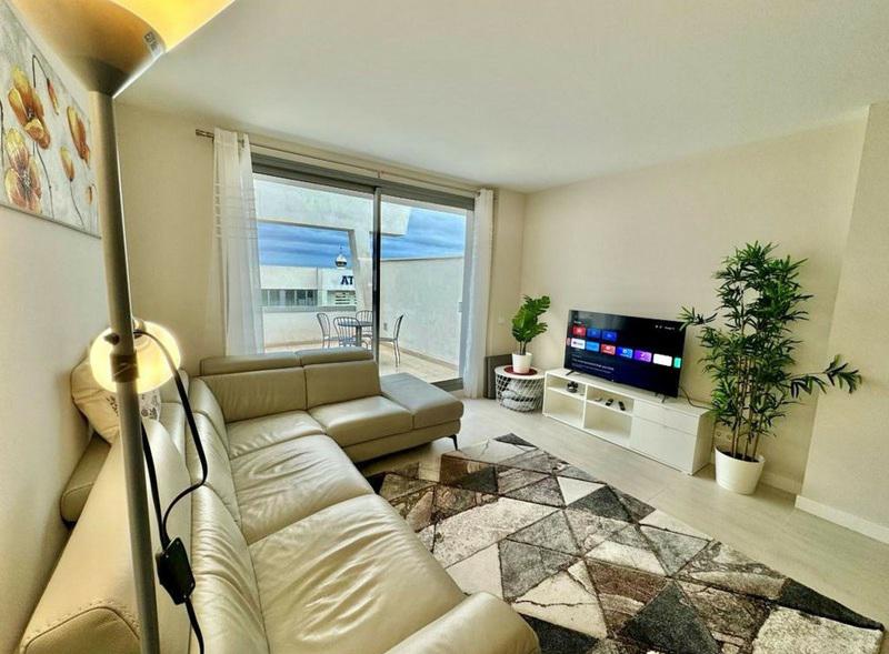 Modern Apartment in Vanian Gardens, Estepona
