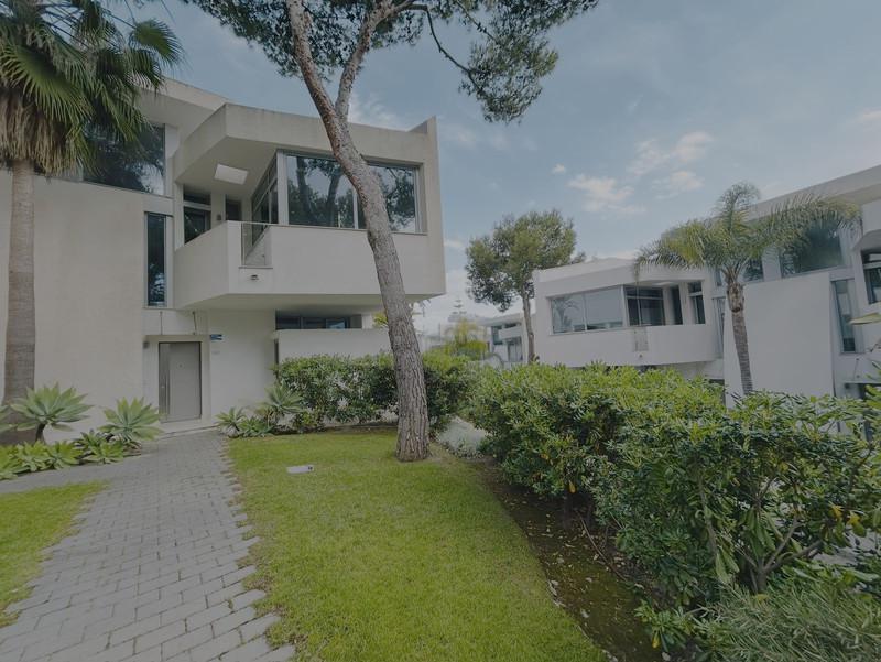Modern Townhouse in Sierra Blanca – Marbella’s Most Prestigious Area