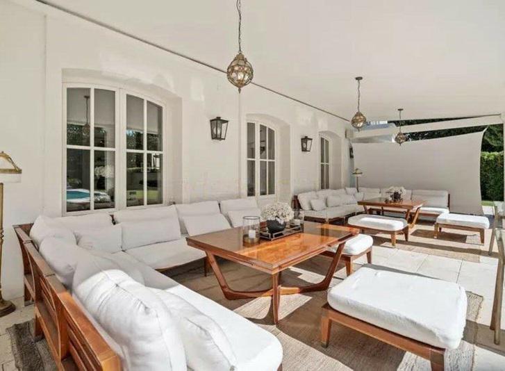 Detached Villa 5 Bedrooms 3 Bathrooms in Guadalmina Baja