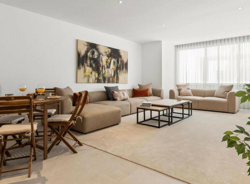 Middle Floor Apartment 3 Bedrooms 2 Bathrooms in Puerto Banús