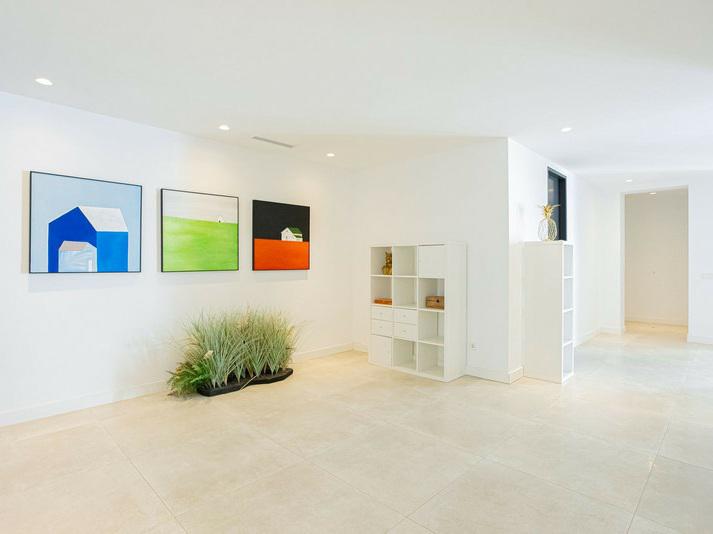 Contemporary Villa with Private Pool and Gym – Marbella