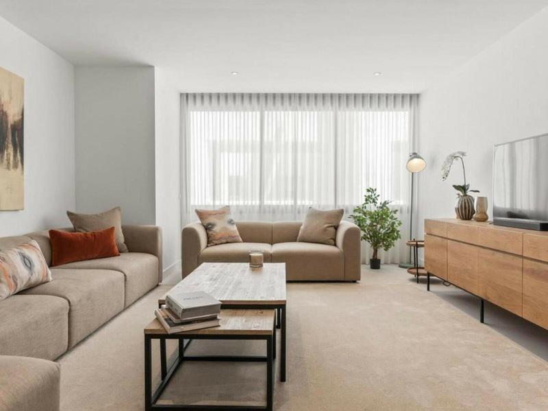 Middle Floor Apartment 3 Bedrooms 2 Bathrooms in Puerto Banús