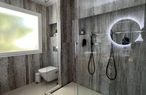 Penthouse 4 Bedrooms 1 Bathroom in La Quinta