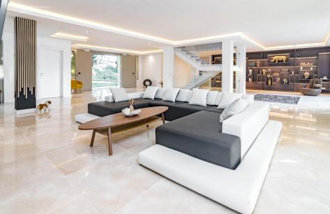 Luxury Villa with Private Pool in Rio Real Golf – Marbella East